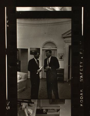 Lot #40 John and Robert Kennedy Signed Photograph: One-of-a-kind President Kennedy & Attorney General Robert Kennedy signed photograph - Image 2