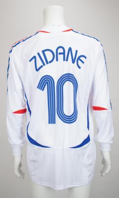 Lot #864 Soccer: Zinedine Zidane Match-Worn Jersey - Image 2