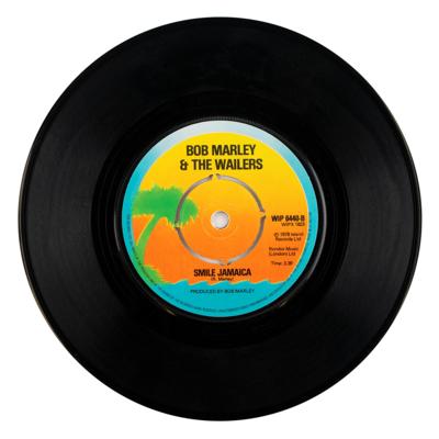 Lot #620 Bob Marley and Peter Tosh Signed 45 RPM Record Sleeve - Image 5