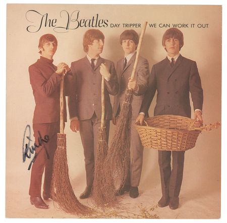 Lot #5061 Beatles: Ringo Starr Signed 45 Sleeve