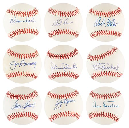 Lot #1052 Baseball Hall of Fame Pitchers (9)