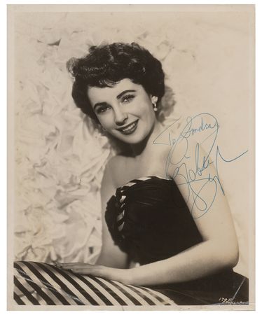 Lot #954 Elizabeth Taylor Signed Photograph - Image 1