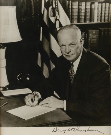 Lot #123 Dwight D. Eisenhower Signed Photograph as President - Image 2