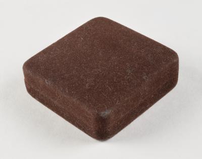 Lot #6131 Calgary 1988 Winter Olympics Bronze Participation Medal - Image 3