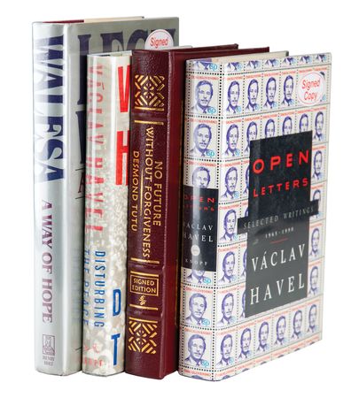 Lot #350 World Leaders (4) Signed Books - Image 1