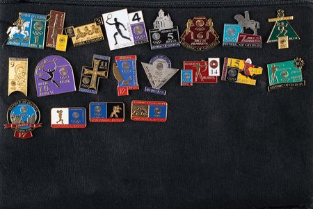 Lot #1036 Atlanta 1996 Summer Olympics Collection of Nearly (600) NOC Pins Pin Collection - Image 13