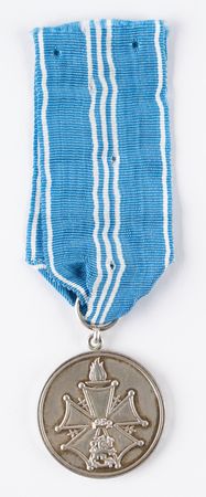 Lot #1024 Helsinki 1952 Summer Olympics 'Second Class of Merit' Badge - Image 2