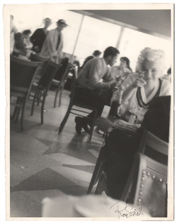 Lot #700 Marilyn Monroe Original Photograph by Roy Schatt - Image 1