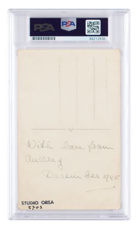 Lot #692 Audrey Hepburn Signed Photograph - Image 2