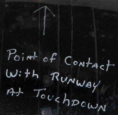 Lot #8037 Space Shuttle Discovery STS-105 Flown Tire - Image 8