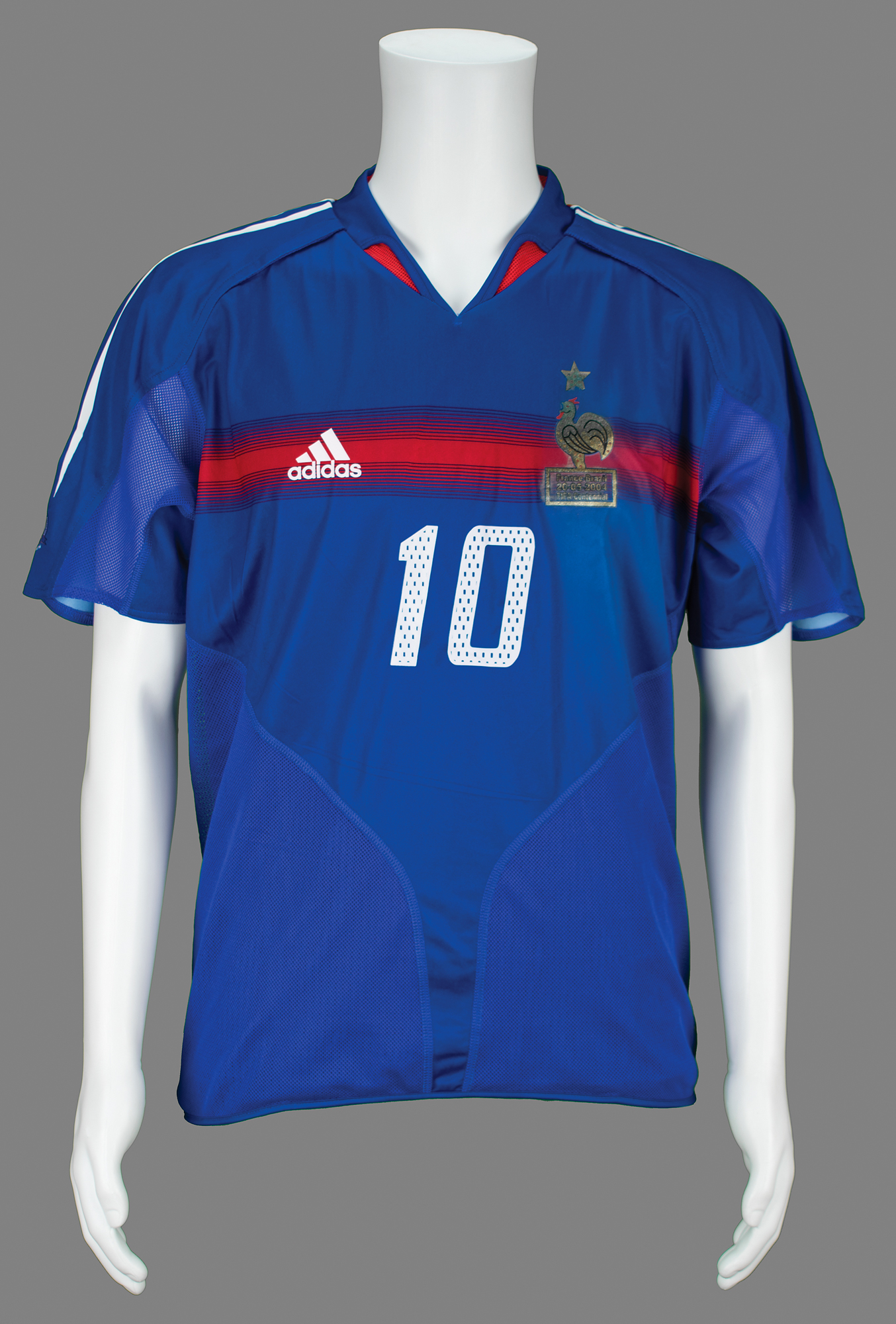 Soccer: Zinedine Zidane Match-Worn Jersey | RR Auction