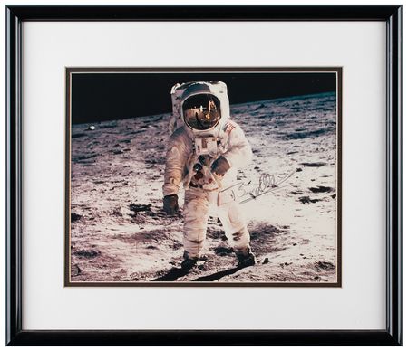 Lot #450 Buzz Aldrin Signed Photograph - Image 1