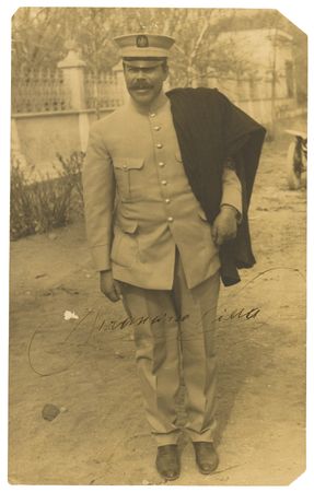 Lot #193 Francisco 'Pancho' Villa Signed Photograph - Image 1