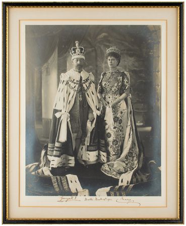 Lot #196 King George V and Mary of Teck Signed Oversized Photograph - Image 1