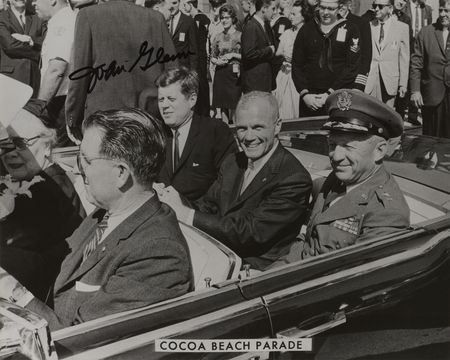 Lot #3035 John Glenn Signed Photograph - Image 1