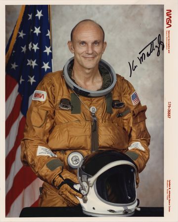 Lot #3344 Ken Mattingly Signed Photograph - Image 1
