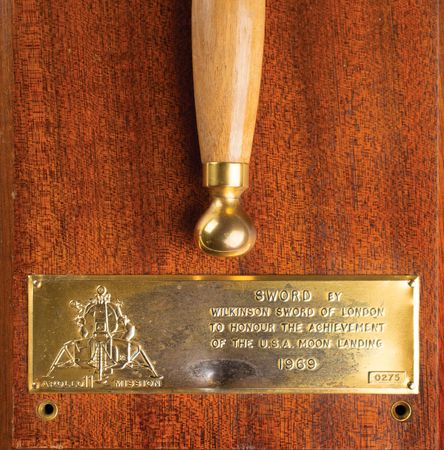 Lot #3211 Apollo 11 Commemorative Sword by Wilkinson - Image 2