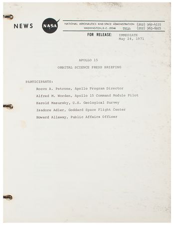 Lot #3371 Apollo 15 Lot of (6) NASA Manuals and Releases: Complete and Incomplete - Image 6