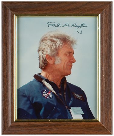 Lot #3063 Deke Slayton Signed Photograph - Image 1