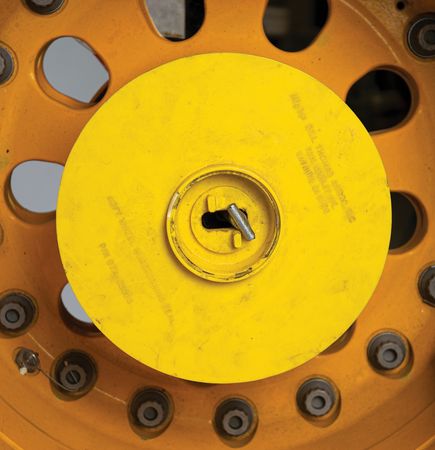 Lot #3567 Space Shuttle Main Wheel and Tire Assembly - Image 3