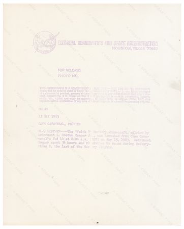 Lot #3028 Gordon Cooper Signed Photograph - Image 2