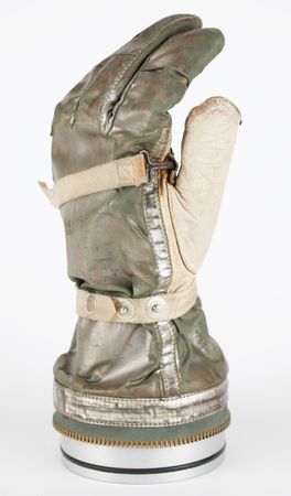 Lot #3000 Project Mercury: Alan Shepard Space Suit Glove - Image 4