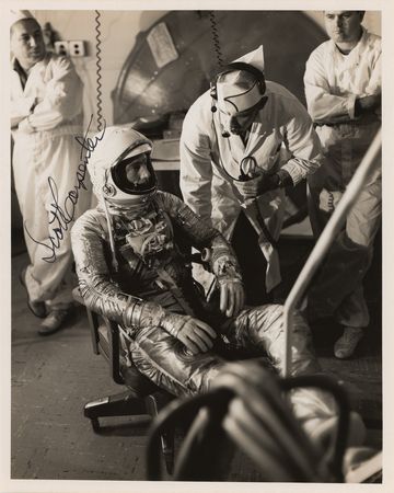 Lot #3017 Scott Carpenter Signed Photograph - Image 1