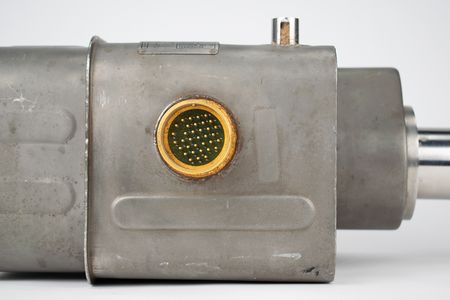 Lot #3105 Apollo CSM Main SPS Engine Gimbal Actuator - Image 7