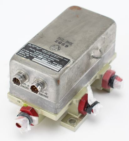 Lot #3100 Apollo CM Block II Water-Glycol Radiator Valve - Image 1