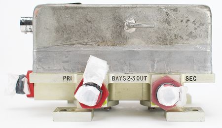 Lot #3100 Apollo CM Block II Water-Glycol Radiator Valve - Image 3