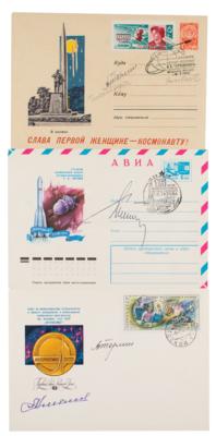 Lot #522 Cosmonauts (3) Signed Covers - Image 1