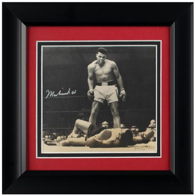 Lot #859 Muhammad Ali Signed Photograph - Image 1