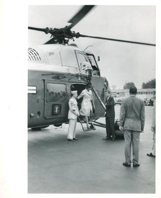 Lot #58 John F. Kennedy (37) Original Photographs - Image 7