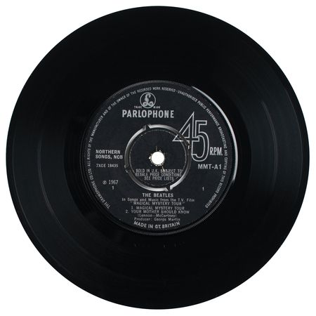 Lot #4019 Paul McCartney Signed 'Magical Mystery Tour' EP - Image 3