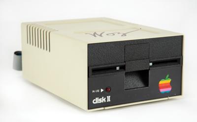 Lot #436 Apple: Steve Wozniak and Ronald Wayne (2) Signed Items - Image 5