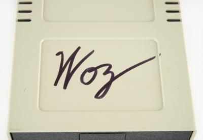 Lot #436 Apple: Steve Wozniak and Ronald Wayne (2) Signed Items - Image 6