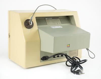 Lot #436 Apple: Steve Wozniak and Ronald Wayne (2) Signed Items - Image 9