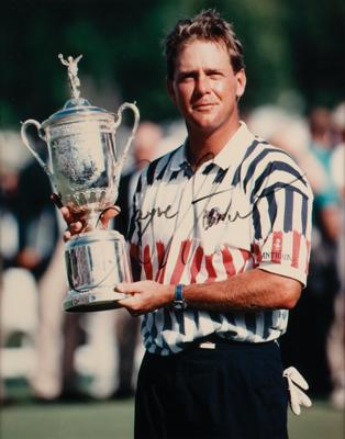 Lot #1005 Payne Stewart Signed Photograph - Image 2