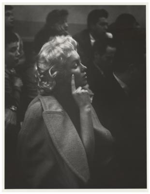 Lot #5058 Marilyn Monroe Original Photograph by Roy Schatt - Image 1