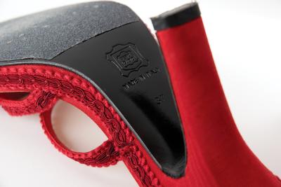 Lot #735 Janet Jackson's Dolce & Gabbana Stiletto Heels Worn at the 1997 MTV Video Music Awards - Image 4