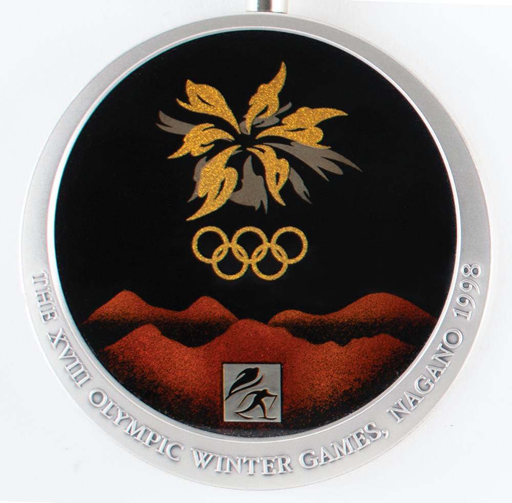 【激レア】107th IOC SESSION NAGANO 1998 バッジ Nagano 1998 Winter Olympics Silver Winner's Medal | RR Auction