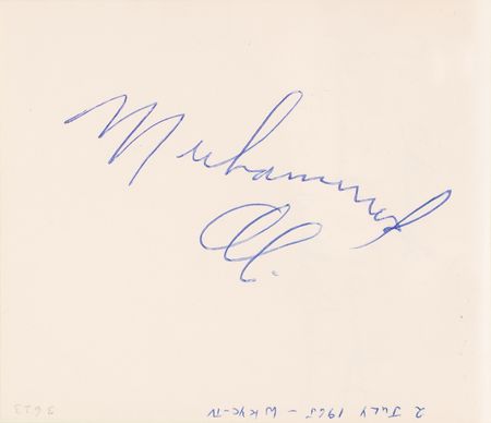 Lot #670 Autograph Album Collection: Absolutely phenomenal lifetime collection of over 600 autograph albums, containing well over 24,000 individual signatures, all obtained in-person from the 1940s onward - Image 16