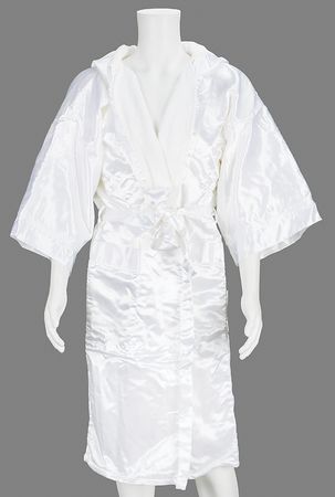 Lot #802 Muhammad Ali Signed Photograph - Image 5