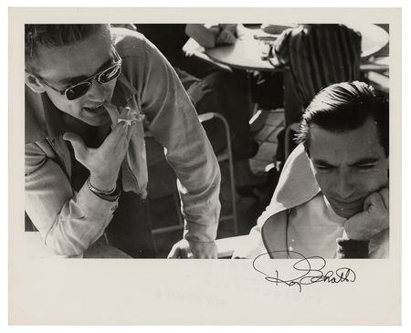 Lot #698 James Dean Original Photograph by Roy Schatt - Image 1