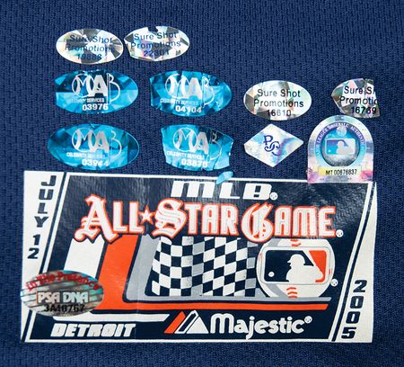 Lot #790 Manny Ramirez 2005 All-Star Game Batting Practice-Used Jersey Signed by Red Sox Legends: Manny Ramirez's 2005 All-Star batting practice jersey, signed by Boston legends like Yaz, Rice, and Fisk - Image 4