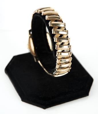 Lot #7093 John F. Kennedy Personally-Owned and -Gifted 10K Gold Benrus Watch - Image 2