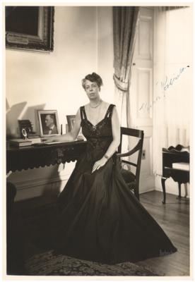Lot #124 Eleanor Roosevelt Signed Photograph - Image 1