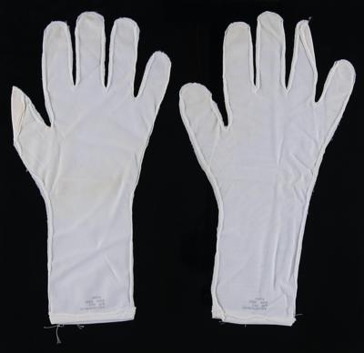 Lot #462 Apollo 7 Comfort Gloves Gloves - Image 1