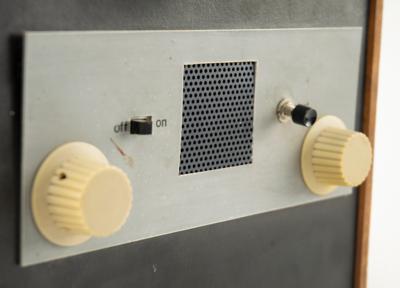 Lot #8014 Allan Alcorn: Atari Pong 'Home Edition' Portable Prototype (Wooden Case) - Image 7
