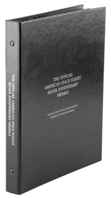 Lot #578 American Space Flight (25) Silver Anniversary Medals - Image 1